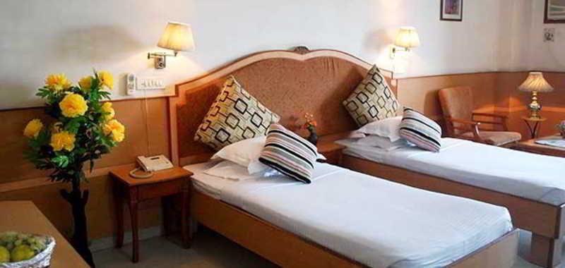 Alleppey Prince Hotel Alappuzha Exterior foto
